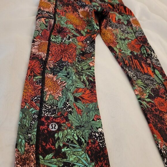Lululemon Speed Up Tight *Full-On Luxtreme 28" Zen Garden Multi Leggings size 4 - Picture 13 of 16